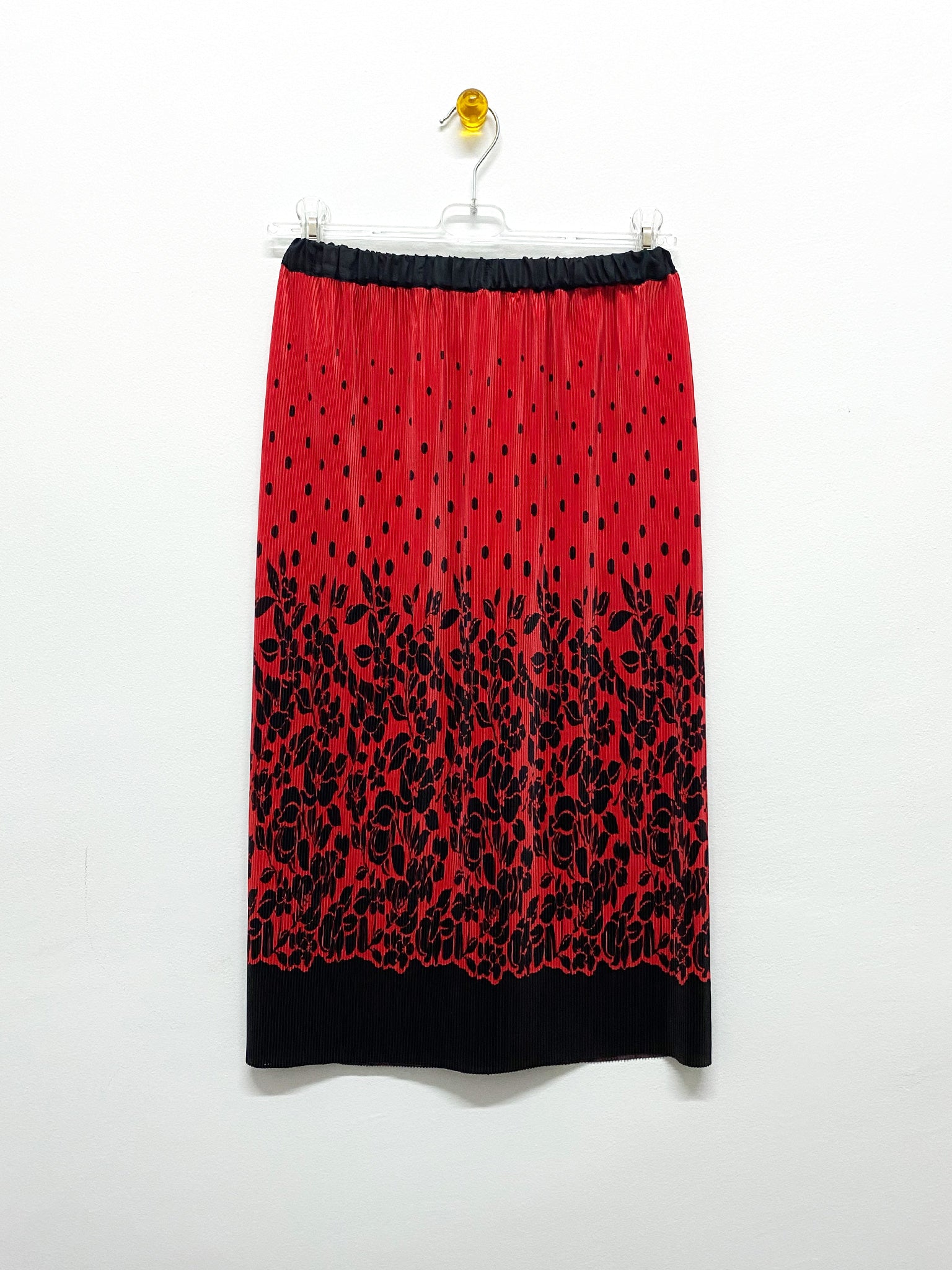 Red-Black Pleated Tube Skirt