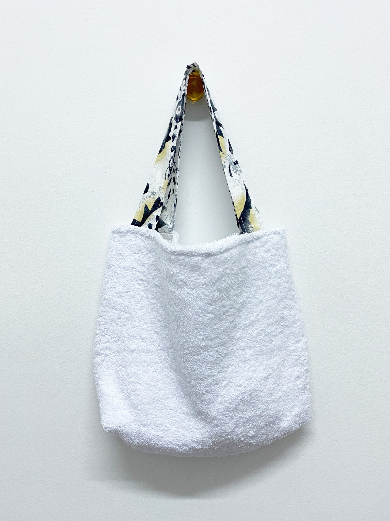 White Towel Beach Accessory Bag