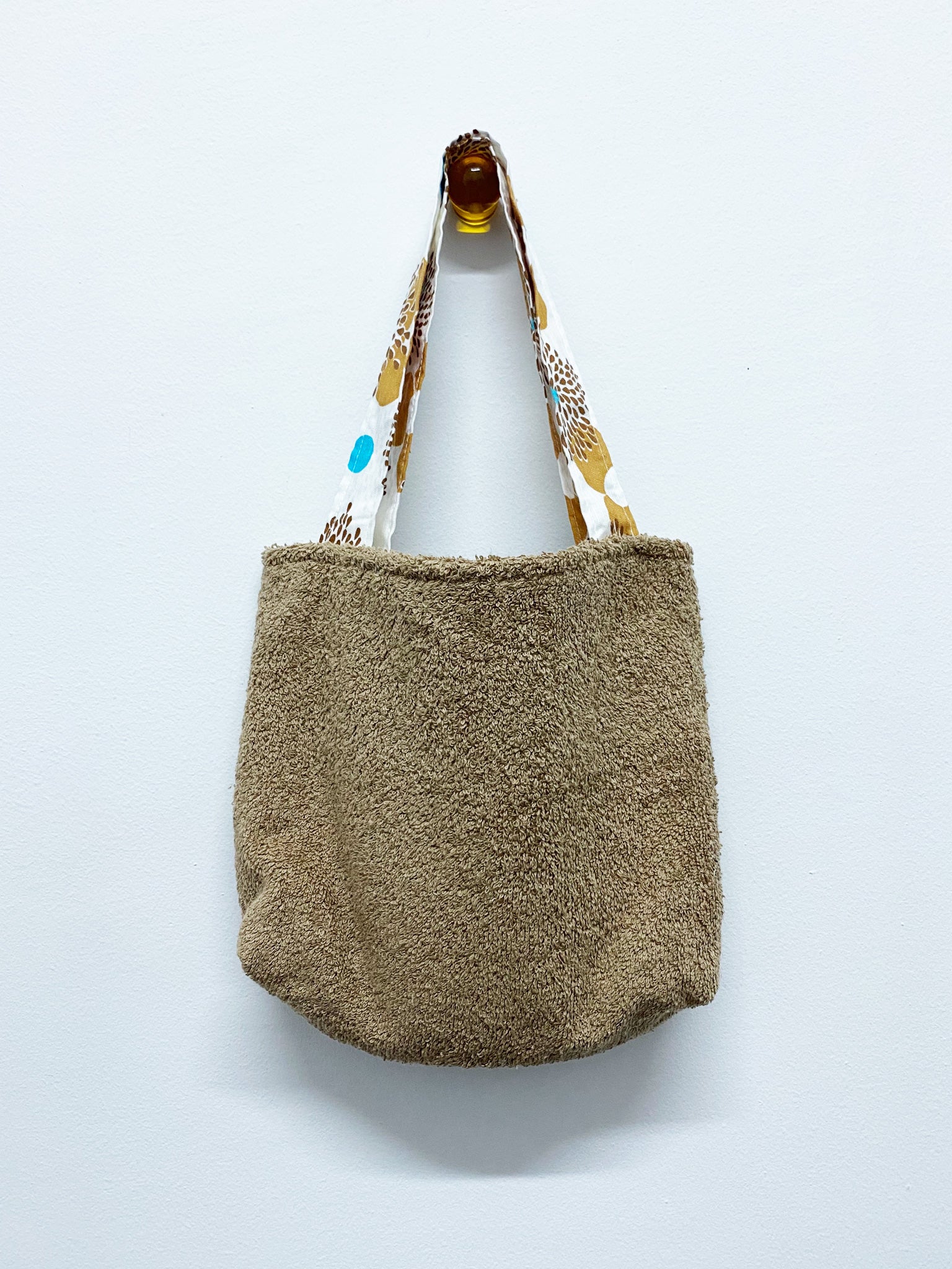 Mocha Towel Beach Accessory Bag