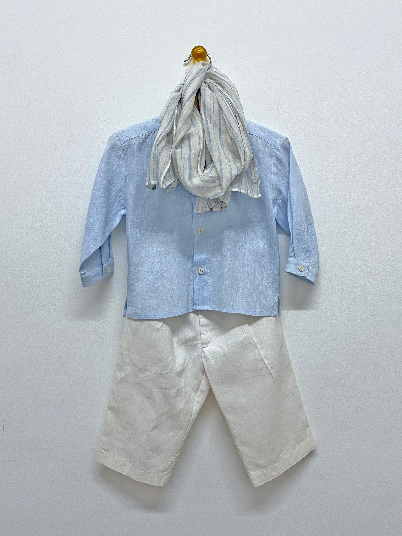 Antony's Outfit